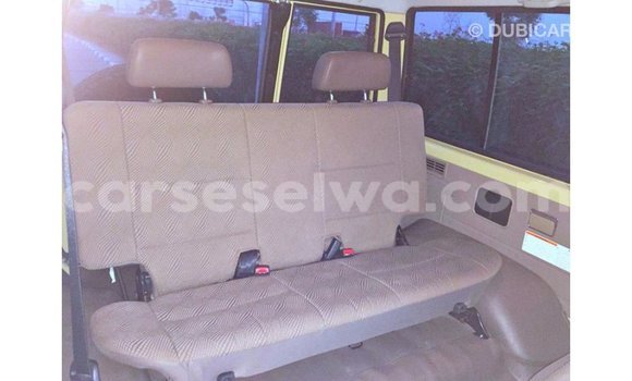 Buy Import Toyota Land Cruiser Beige Car in Import - Dubai in East Mahé Buy Import Toyota Land Cruiser Beige Car in Import - Dubai in East Mahé
