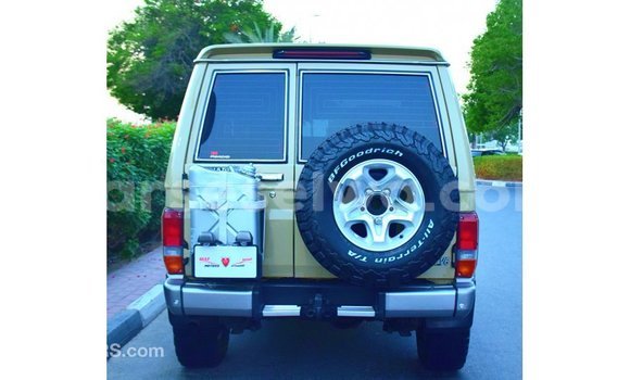 Buy Import Toyota Land Cruiser Beige Car in Import - Dubai in East Mahé Buy Import Toyota Land Cruiser Beige Car in Import - Dubai in East Mahé