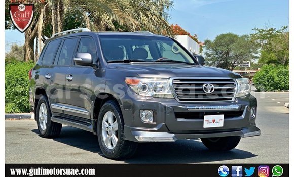 Buy Import Toyota Land Cruiser Other Car in Import - Dubai in East Mahé Buy Import Toyota Land Cruiser Other Car in Import - Dubai in East Mahé