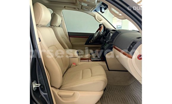 Buy Import Toyota Land Cruiser Other Car in Import - Dubai in East Mahé Buy Import Toyota Land Cruiser Other Car in Import - Dubai in East Mahé