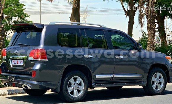Buy Import Toyota Land Cruiser Other Car in Import - Dubai in East Mahé Buy Import Toyota Land Cruiser Other Car in Import - Dubai in East Mahé