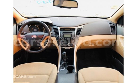 Buy Import Hyundai Sonata Red Car in Import - Dubai in East Mahé Buy Import Hyundai Sonata Red Car in Import - Dubai in East Mahé