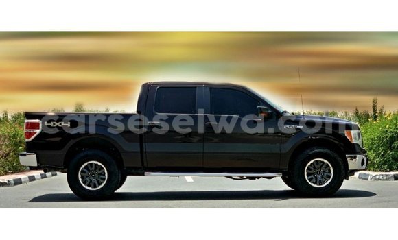 Buy Import Ford Club Wagon Brown Car in Import - Dubai in East Mahé Buy Import Ford Club Wagon Brown Car in Import - Dubai in East Mahé