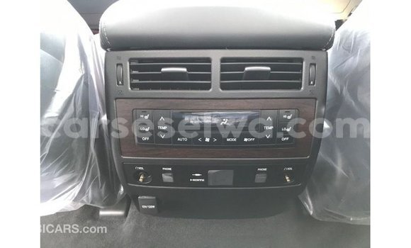 Acheter Import Voiture Toyota Land Cruiser Autre à Import - Dubai, East Mahé Acheter Import Voiture Toyota Land Cruiser Autre à Import - Dubai, East Mahé