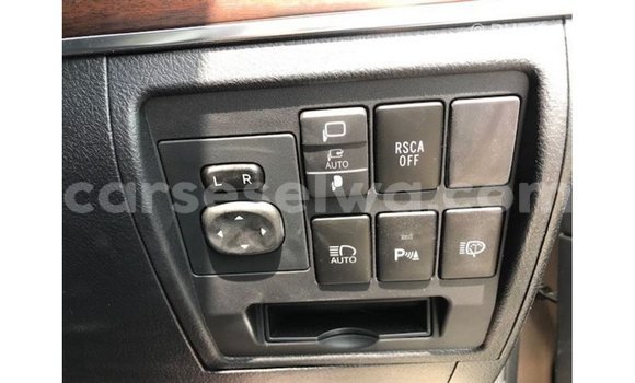 Acheter Import Voiture Toyota Land Cruiser Autre à Import - Dubai, East Mahé Acheter Import Voiture Toyota Land Cruiser Autre à Import - Dubai, East Mahé