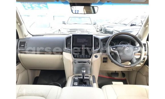 Buy Import Toyota Land Cruiser Black Car in Import - Dubai in East Mahé Buy Import Toyota Land Cruiser Black Car in Import - Dubai in East Mahé