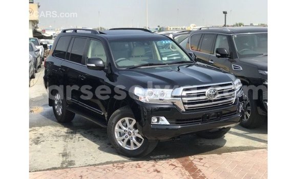Buy Import Toyota Land Cruiser Black Car in Import - Dubai in East Mahé Buy Import Toyota Land Cruiser Black Car in Import - Dubai in East Mahé