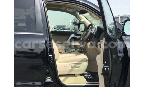 Buy Import Toyota Land Cruiser Black Car in Import - Dubai in East Mahé Buy Import Toyota Land Cruiser Black Car in Import - Dubai in East Mahé