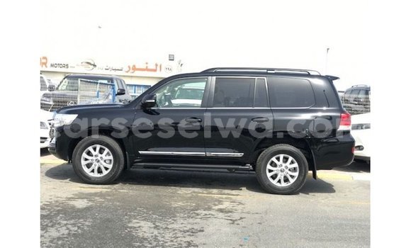 Buy Import Toyota Land Cruiser Black Car in Import - Dubai in East Mahé Buy Import Toyota Land Cruiser Black Car in Import - Dubai in East Mahé