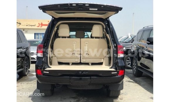 Buy Import Toyota Land Cruiser Black Car in Import - Dubai in East Mahé Buy Import Toyota Land Cruiser Black Car in Import - Dubai in East Mahé