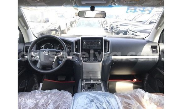 Buy Import Toyota Land Cruiser Black Car in Import - Dubai in East Mahé Buy Import Toyota Land Cruiser Black Car in Import - Dubai in East Mahé