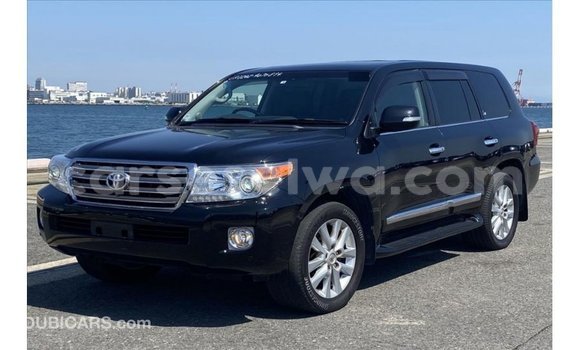 Buy Import Toyota Land Cruiser Black Car in Import - Dubai in East Mahé Buy Import Toyota Land Cruiser Black Car in Import - Dubai in East Mahé