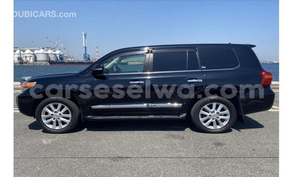 Buy Import Toyota Land Cruiser Black Car in Import - Dubai in East Mahé Buy Import Toyota Land Cruiser Black Car in Import - Dubai in East Mahé