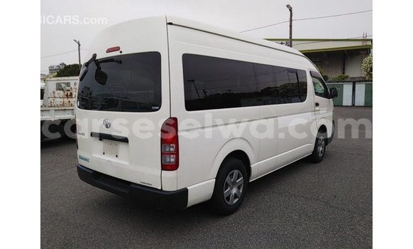 Buy Import Toyota Hiace White Car in Import - Dubai in East Mahé Buy Import Toyota Hiace White Car in Import - Dubai in East Mahé