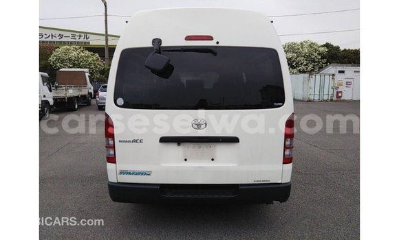 Buy Import Toyota Hiace White Car in Import - Dubai in East Mahé Buy Import Toyota Hiace White Car in Import - Dubai in East Mahé