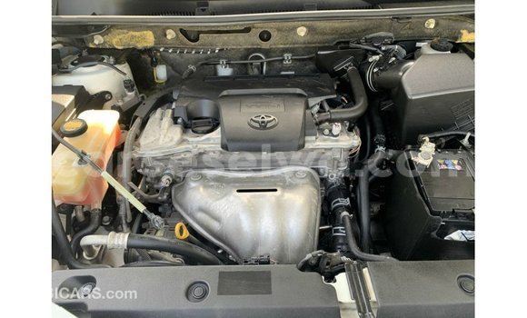 Buy Import Toyota Ade White Truck in Import - Dubai in East Mahé Buy Import Toyota Ade White Truck in Import - Dubai in East Mahé