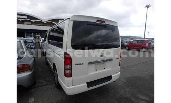 Buy Import Toyota Hiace White Car in Import - Dubai in East Mahé Buy Import Toyota Hiace White Car in Import - Dubai in East Mahé