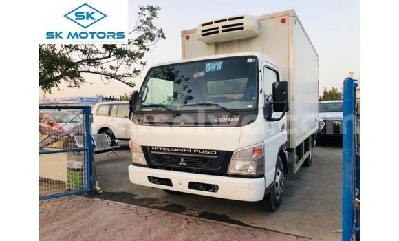 Buy Import Mitsubishi Carisma White Car in Import - Dubai in East Mahé Buy Import Mitsubishi Carisma White Car in Import - Dubai in East Mahé