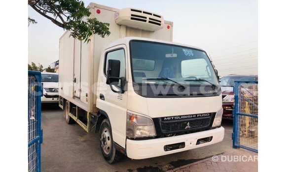 Buy Import Mitsubishi Carisma White Car in Import - Dubai in East Mahé Buy Import Mitsubishi Carisma White Car in Import - Dubai in East Mahé