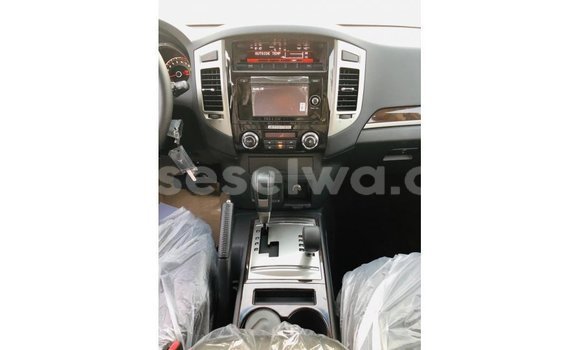 Buy Import Mitsubishi Pajero Black Car in Import - Dubai in East Mahé Buy Import Mitsubishi Pajero Black Car in Import - Dubai in East Mahé