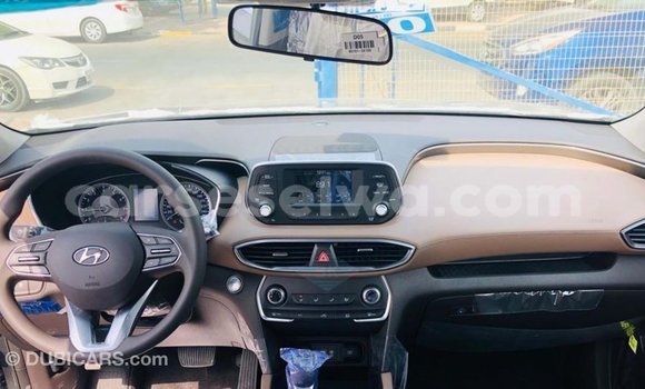 Buy Import Hyundai Santa Fe Green Car in Import - Dubai in East Mahé Buy Import Hyundai Santa Fe Green Car in Import - Dubai in East Mahé