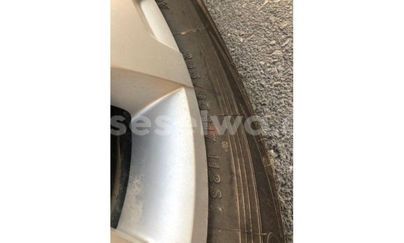 Buy Import Toyota Hilux Other Car in Import - Dubai in East Mahé Buy Import Toyota Hilux Other Car in Import - Dubai in East Mahé