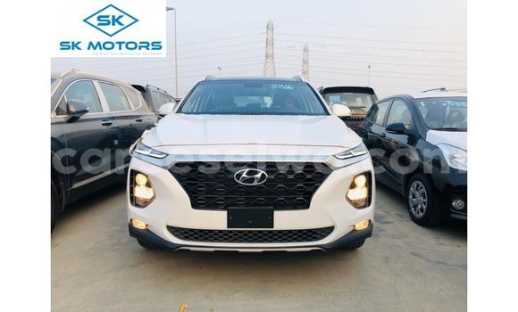 Buy Import Hyundai Santa Fe White Car in Import - Dubai in East Mahé Buy Import Hyundai Santa Fe White Car in Import - Dubai in East Mahé