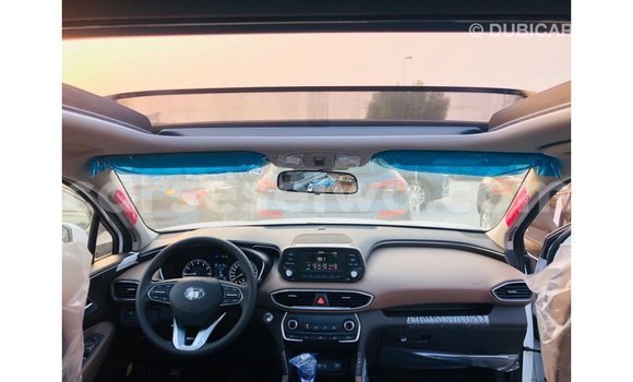 Buy Import Hyundai Santa Fe White Car in Import - Dubai in East Mahé Buy Import Hyundai Santa Fe White Car in Import - Dubai in East Mahé