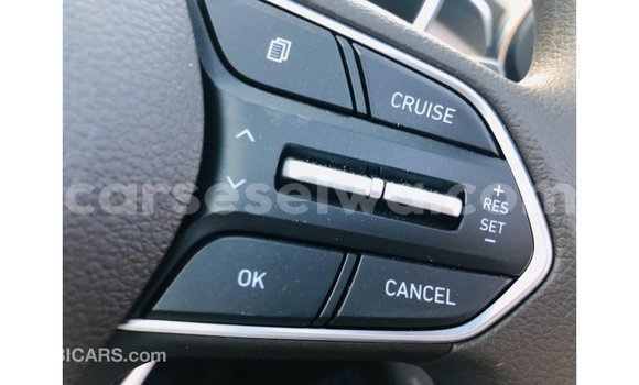 Buy Import Hyundai Santa Fe White Car in Import - Dubai in East Mahé Buy Import Hyundai Santa Fe White Car in Import - Dubai in East Mahé