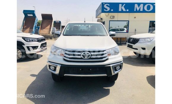 Buy Import Toyota Hilux White Car in Import - Dubai in East Mahé Buy Import Toyota Hilux White Car in Import - Dubai in East Mahé