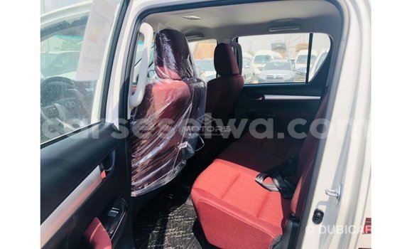 Buy Import Toyota Hilux White Car in Import - Dubai in East Mahé Buy Import Toyota Hilux White Car in Import - Dubai in East Mahé