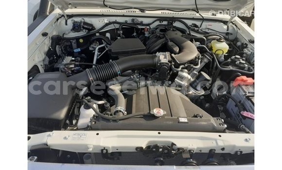 Buy Import Toyota Land Cruiser White Car in Import - Dubai in East Mahé Buy Import Toyota Land Cruiser White Car in Import - Dubai in East Mahé