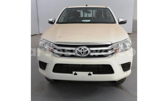 Buy Import Toyota Hilux White Car in Import - Dubai in East Mahé