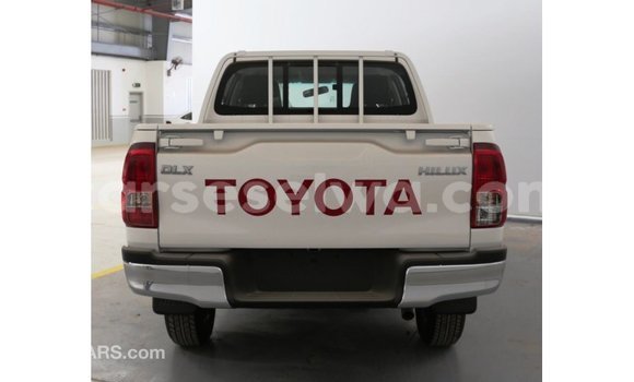 Buy Import Toyota Hilux White Car in Import - Dubai in East Mahé Buy Import Toyota Hilux White Car in Import - Dubai in East Mahé