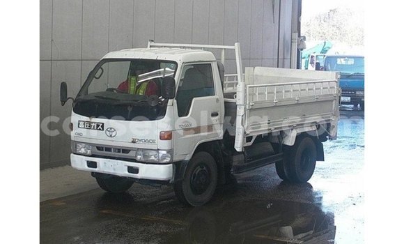 Buy Import Toyota Dyna White Truck in Import - Dubai in East Mahé Buy Import Toyota Dyna White Truck in Import - Dubai in East Mahé