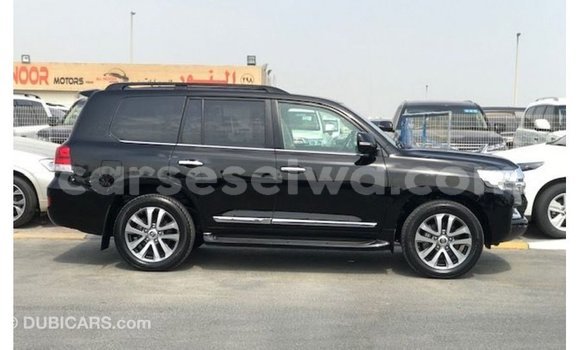 Buy Import Toyota Land Cruiser Black Car in Import - Dubai in East Mahé Buy Import Toyota Land Cruiser Black Car in Import - Dubai in East Mahé