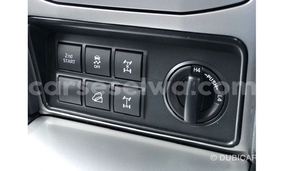 Acheter Import Voiture Toyota Prado Autre à Import - Dubai, East Mahé Acheter Import Voiture Toyota Prado Autre à Import - Dubai, East Mahé