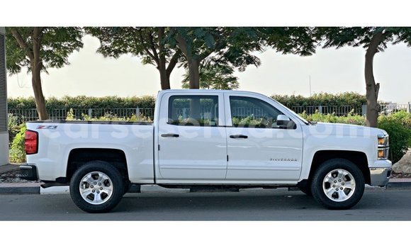 Buy Import Chevrolet Silverado White Car in Import - Dubai in East Mahé Buy Import Chevrolet Silverado White Car in Import - Dubai in East Mahé