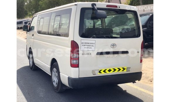 Buy Import Toyota Hiace White Car in Import - Dubai in East Mahé Buy Import Toyota Hiace White Car in Import - Dubai in East Mahé