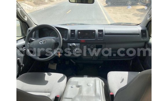 Buy Import Toyota Hiace White Car in Import - Dubai in East Mahé Buy Import Toyota Hiace White Car in Import - Dubai in East Mahé