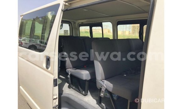 Buy Import Toyota Hiace White Car in Import - Dubai in East Mahé Buy Import Toyota Hiace White Car in Import - Dubai in East Mahé