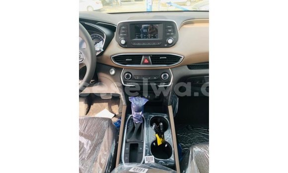 Buy Import Hyundai Santa Fe Green Car in Import - Dubai in East Mahé Buy Import Hyundai Santa Fe Green Car in Import - Dubai in East Mahé