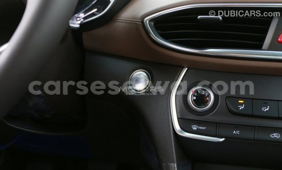 Buy Import Hyundai Santa Fe Brown Car in Import - Dubai in East Mahé Buy Import Hyundai Santa Fe Brown Car in Import - Dubai in East Mahé