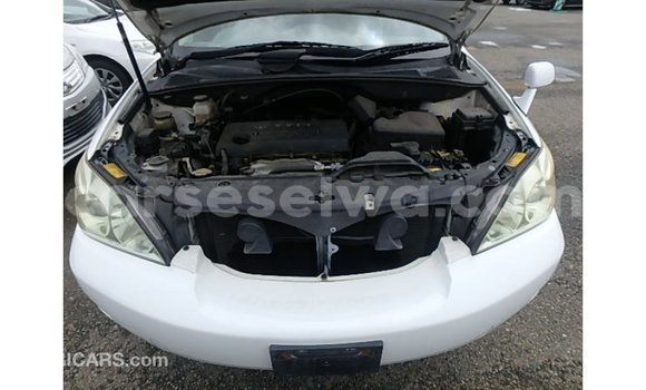 Buy Import Toyota Harrier White Car in Import - Dubai in East Mahé Buy Import Toyota Harrier White Car in Import - Dubai in East Mahé