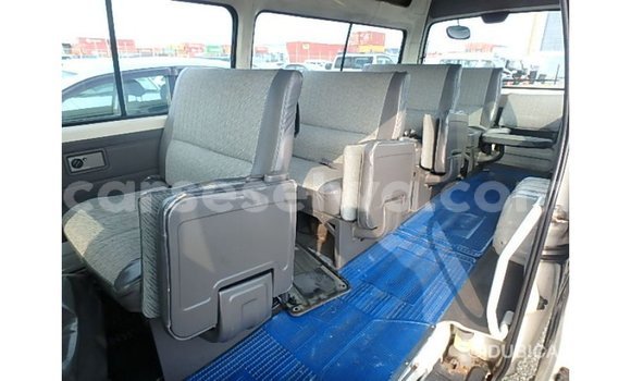 Buy Import Nissan Caravan White Car in Import - Dubai in East Mahé Buy Import Nissan Caravan White Car in Import - Dubai in East Mahé