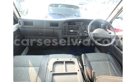 Buy Import Nissan Caravan White Car in Import - Dubai in East Mahé Buy Import Nissan Caravan White Car in Import - Dubai in East Mahé