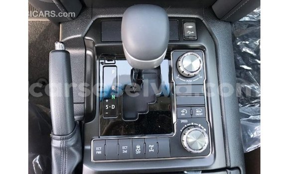 Buy Import Toyota Land Cruiser Black Car in Import - Dubai in East Mahé Buy Import Toyota Land Cruiser Black Car in Import - Dubai in East Mahé