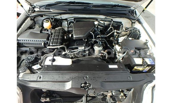 Buy Import Toyota Hilux White Car in Import - Dubai in East Mahé Buy Import Toyota Hilux White Car in Import - Dubai in East Mahé