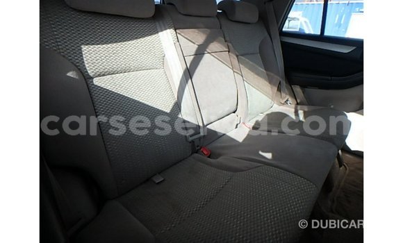 Buy Import Toyota Hilux White Car in Import - Dubai in East Mahé Buy Import Toyota Hilux White Car in Import - Dubai in East Mahé