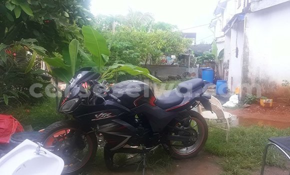 Buy Used Honda VTR 250 Black Moto in Roche Caïman in Greater Victoria Buy Used Honda VTR 250 Black Moto in Roche Caïman in Greater Victoria
